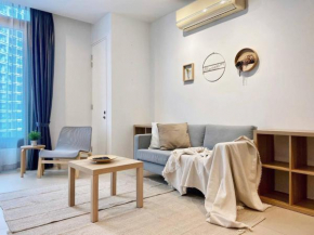 Arcoris Mont Kiara 1 to 5 pax Minimalist Modern Netflix